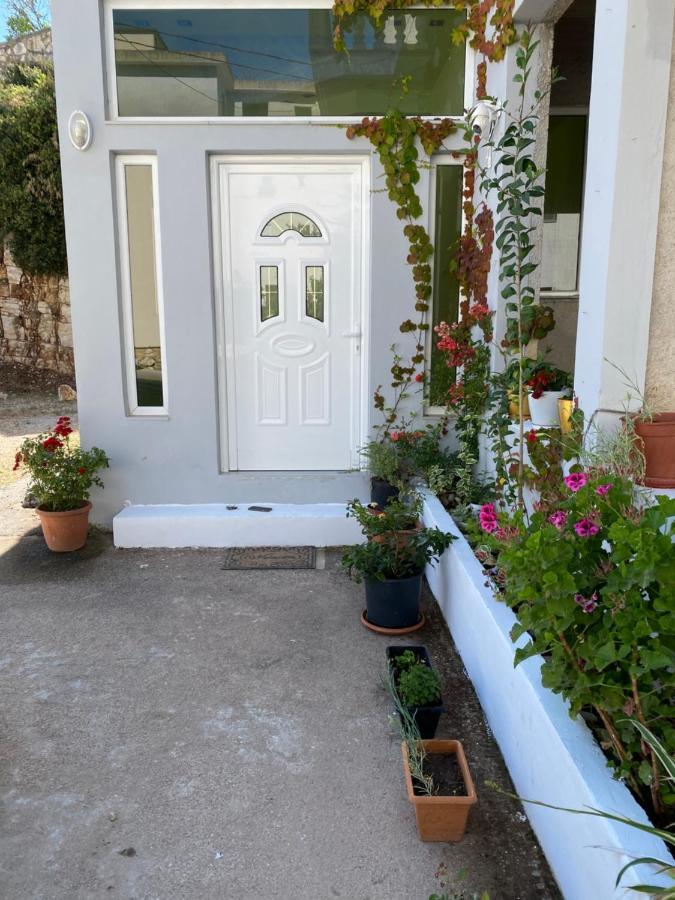 Villa Sopebra Sarandë Esterno foto